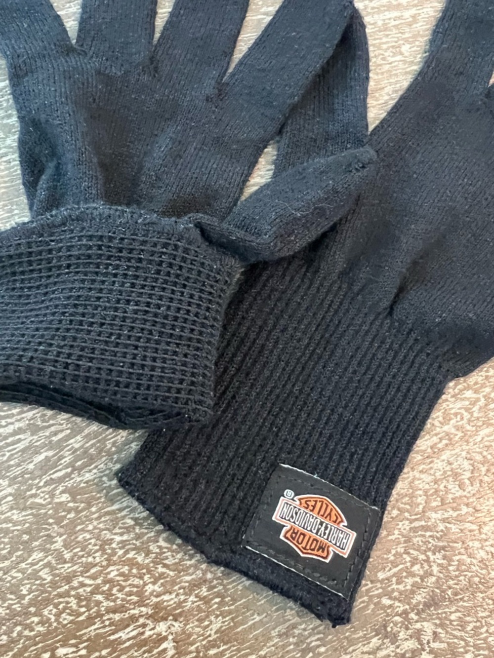 Harley-Davidson Black Knit Gloves with Logo Patch - Picture 4 of 5